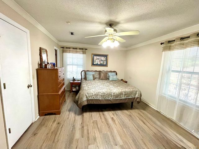 1604 Montcliff Drive, Dothan, AL 36303