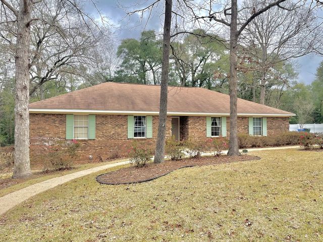 1604 Montcliff Drive, Dothan, AL 36303