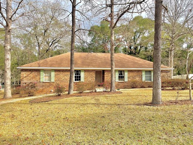 1604 Montcliff Drive, Dothan, AL 36303
