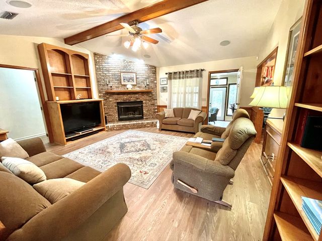 1604 Montcliff Drive, Dothan, AL 36303