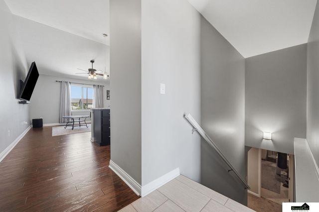 1121 N 99Th Street, Lincoln, NE 68527