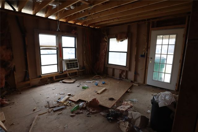 1207 W Main Street, Eastland, TX 76448