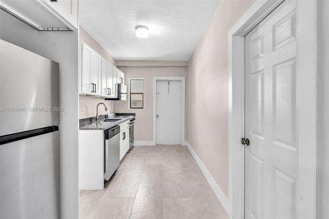 1165 Marseille Dr 3, Miami Beach, FL 33141