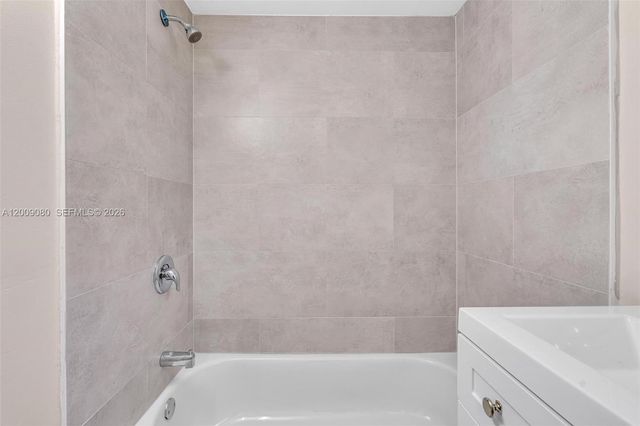 1165 Marseille Dr 3, Miami Beach, FL 33141