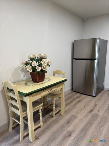 2901 W Ave. B, Temple, TX 76504