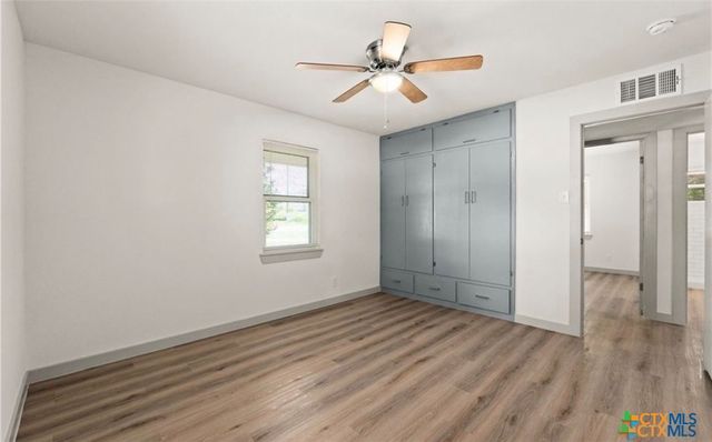 2901 W Ave. B, Temple, TX 76504