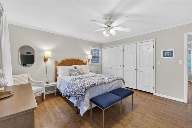 5300 W 101 Terrace, Overland Park, KS 66207