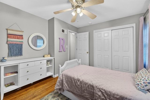 5300 W 101 Terrace, Overland Park, KS 66207