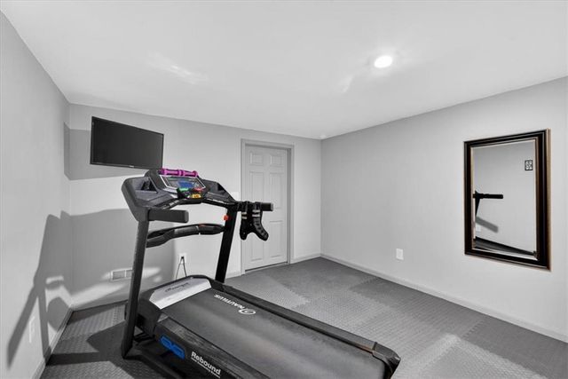 5300 W 101 Terrace, Overland Park, KS 66207