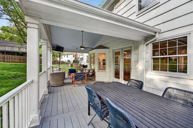 5300 W 101 Terrace, Overland Park, KS 66207