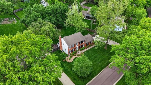 5300 W 101 Terrace, Overland Park, KS 66207