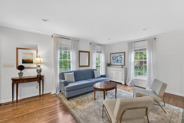 5300 W 101 Terrace, Overland Park, KS 66207