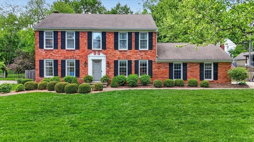 5300 W 101 Terrace, Overland Park, KS 66207
