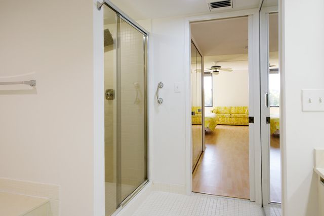 2450 Presidential Way 208, West Palm Beach, FL 33401