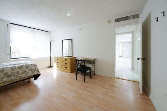 2450 Presidential Way 208, West Palm Beach, FL 33401