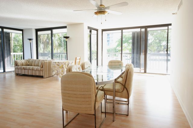 2450 Presidential Way 208, West Palm Beach, FL 33401