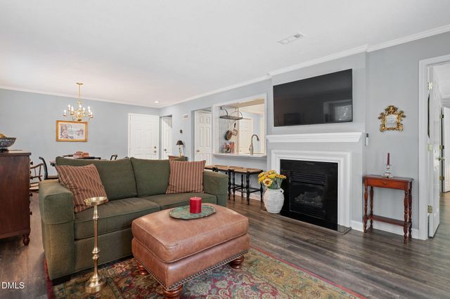 1021 Nicholwood Drive 101, Raleigh, NC 27605