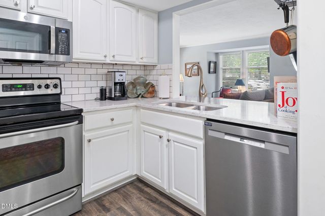 1021 Nicholwood Drive 101, Raleigh, NC 27605