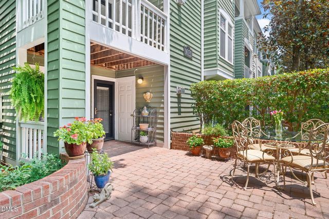1021 Nicholwood Drive 101, Raleigh, NC 27605
