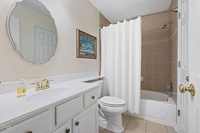 1021 Nicholwood Drive 101, Raleigh, NC 27605