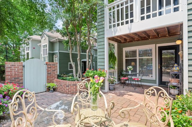 1021 Nicholwood Drive 101, Raleigh, NC 27605