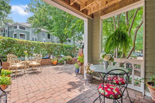 1021 Nicholwood Drive 101, Raleigh, NC 27605