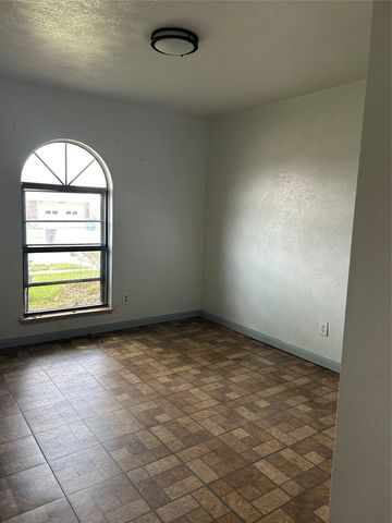 633 Valley View Drive, Allen, TX 75002