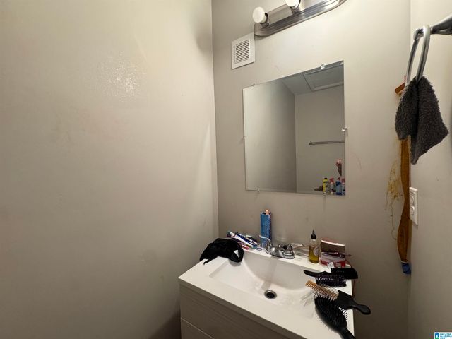 1505 5TH PLACE NW, Center Point, AL 35215