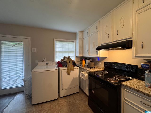 1505 5TH PLACE NW, Center Point, AL 35215