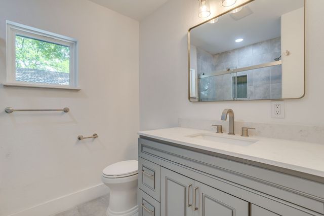 8613 Marys Creek Drive, Benbrook, TX 76116