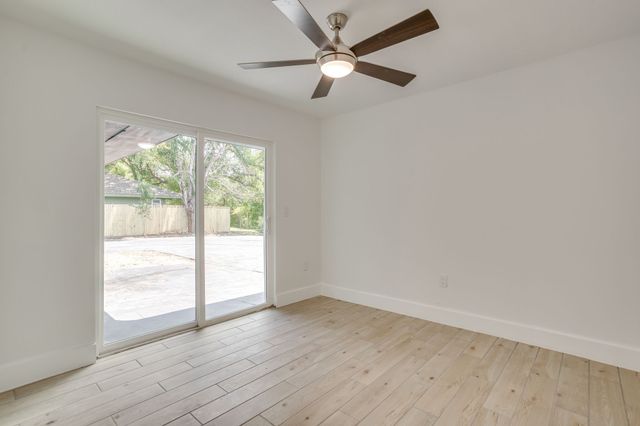 8613 Marys Creek Drive, Benbrook, TX 76116