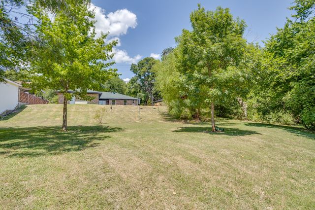 8613 Marys Creek Drive, Benbrook, TX 76116