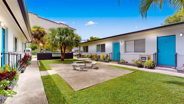 2499 SW 27th Street 5, Miami, FL 33133