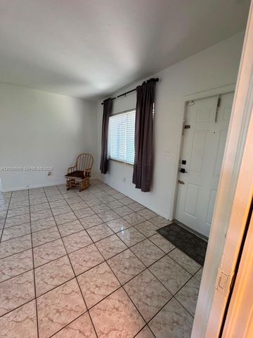 2499 SW 27th Street 5, Miami, FL 33133