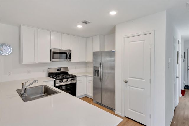 21579 Carosella Drive, New Caney, TX 77357