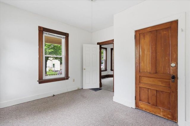 78-80 Loomis Street, Burlington, VT 05401
