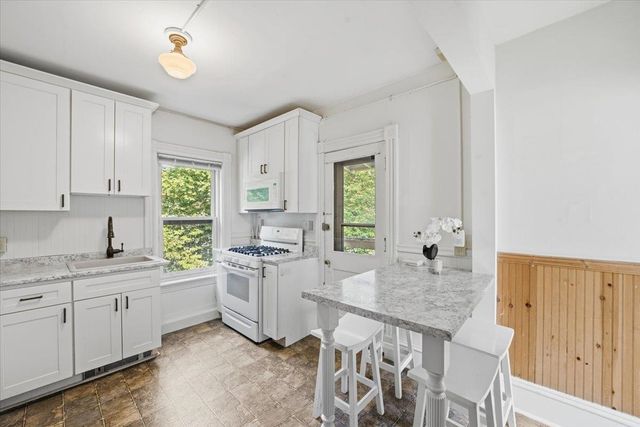 78-80 Loomis Street, Burlington, VT 05401