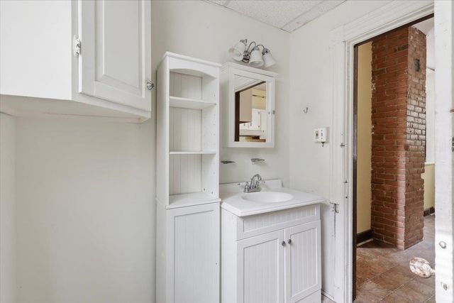 78-80 Loomis Street, Burlington, VT 05401