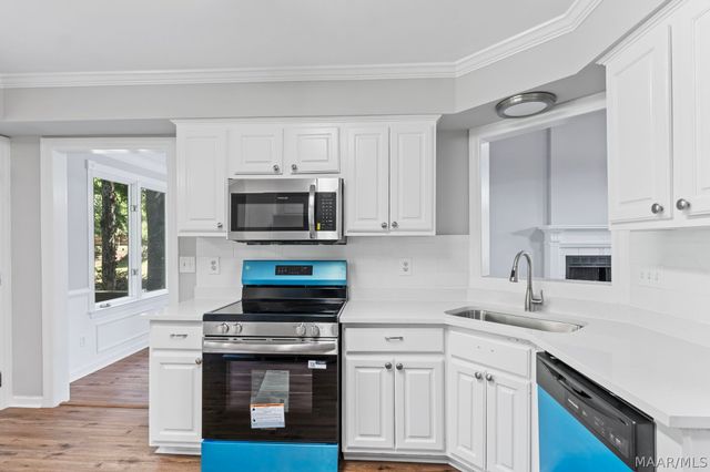 912 Running Brook Drive, Prattville, AL 36066