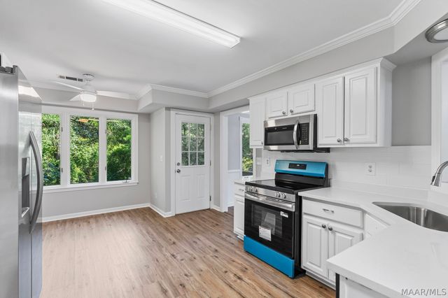 912 Running Brook Drive, Prattville, AL 36066