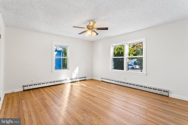 11 9TH AVE, Roebling, NJ 08554