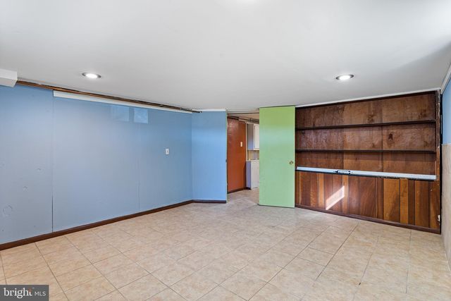 11 9TH AVE, Roebling, NJ 08554