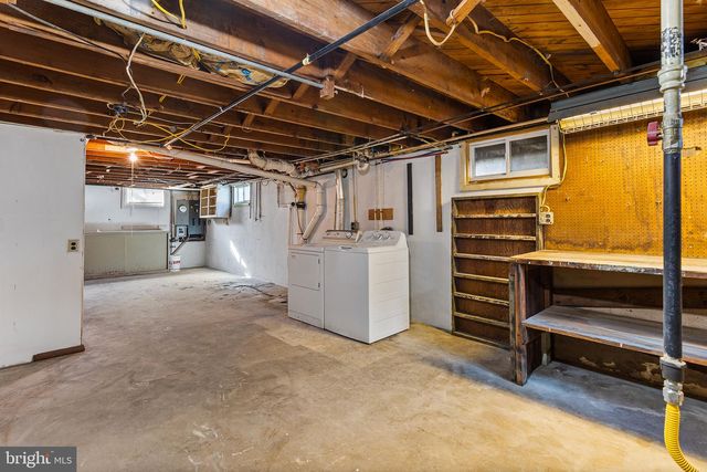 11 9TH AVE, Roebling, NJ 08554