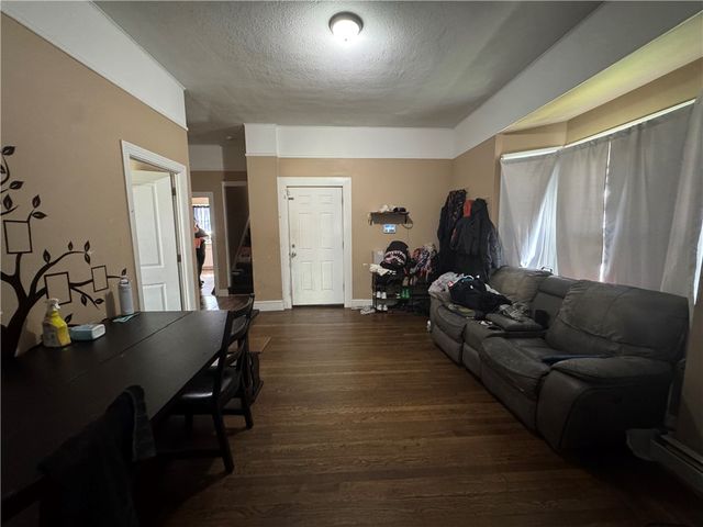 261 Admiral Street, Providence, RI 02908