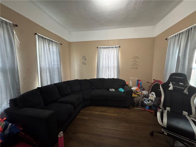 261 Admiral Street, Providence, RI 02908