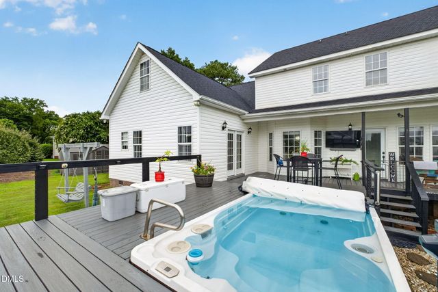 119 Spring Branch Drive, Four Oaks, NC 27524