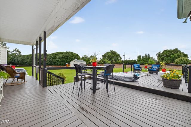 119 Spring Branch Drive, Four Oaks, NC 27524