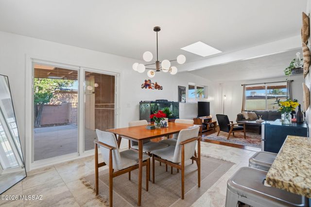6825 E Calle Marte, Tucson, AZ 85710