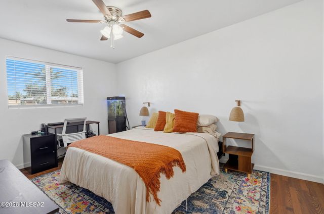 6825 E Calle Marte, Tucson, AZ 85710