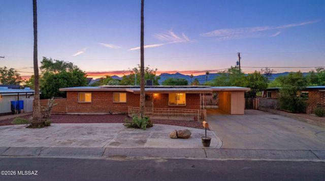 6825 E Calle Marte, Tucson, AZ 85710